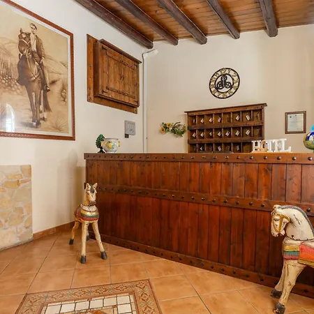 Castello Di Giuliano ホテル Montelepre