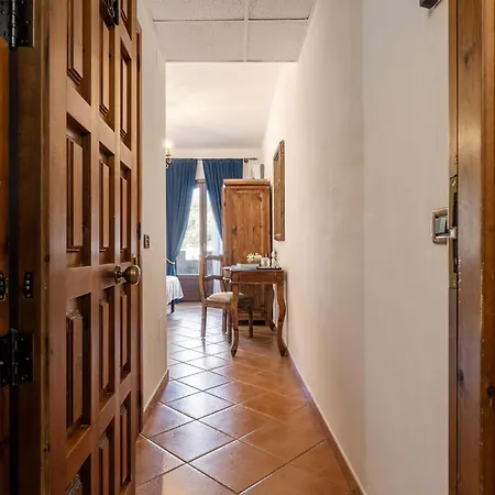 Castello Di Giuliano 3*