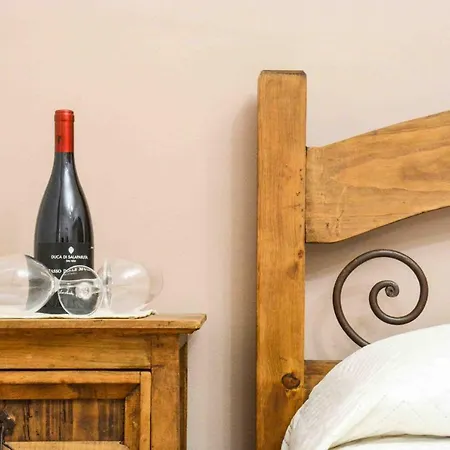 Hotel Castello Di Giuliano 3*